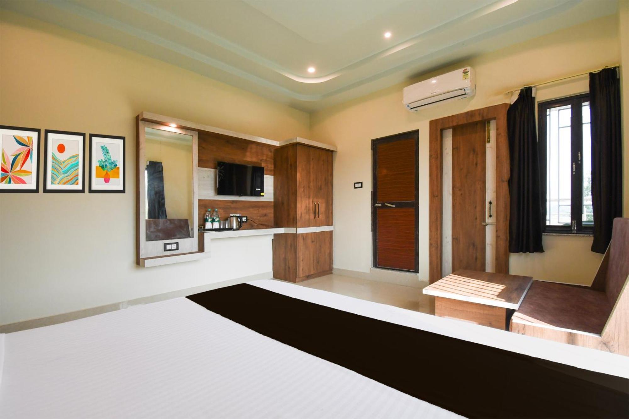 Hotel O Nilmadhab International Tarapith Eksteriør bilde