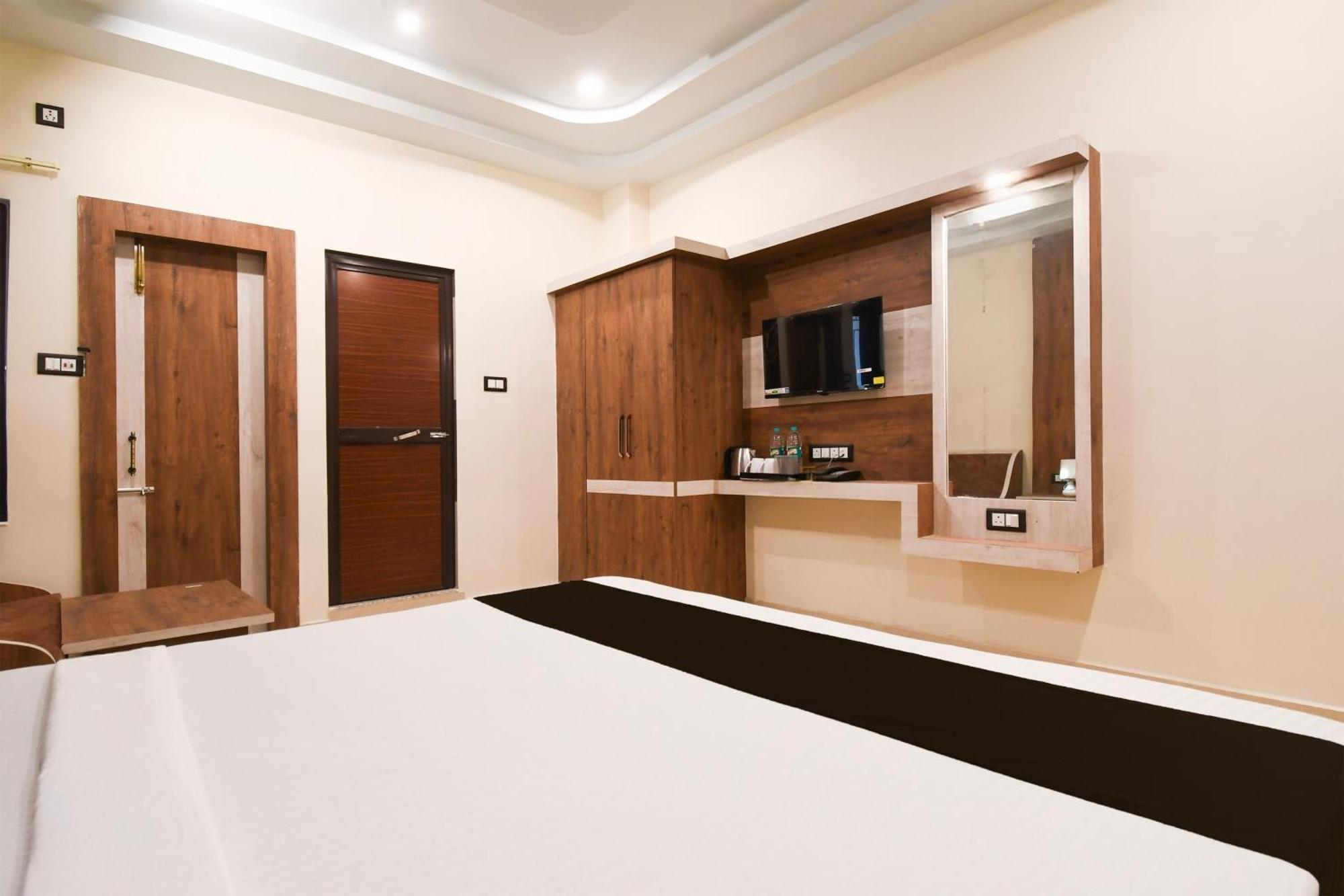 Hotel O Nilmadhab International Tarapith Eksteriør bilde