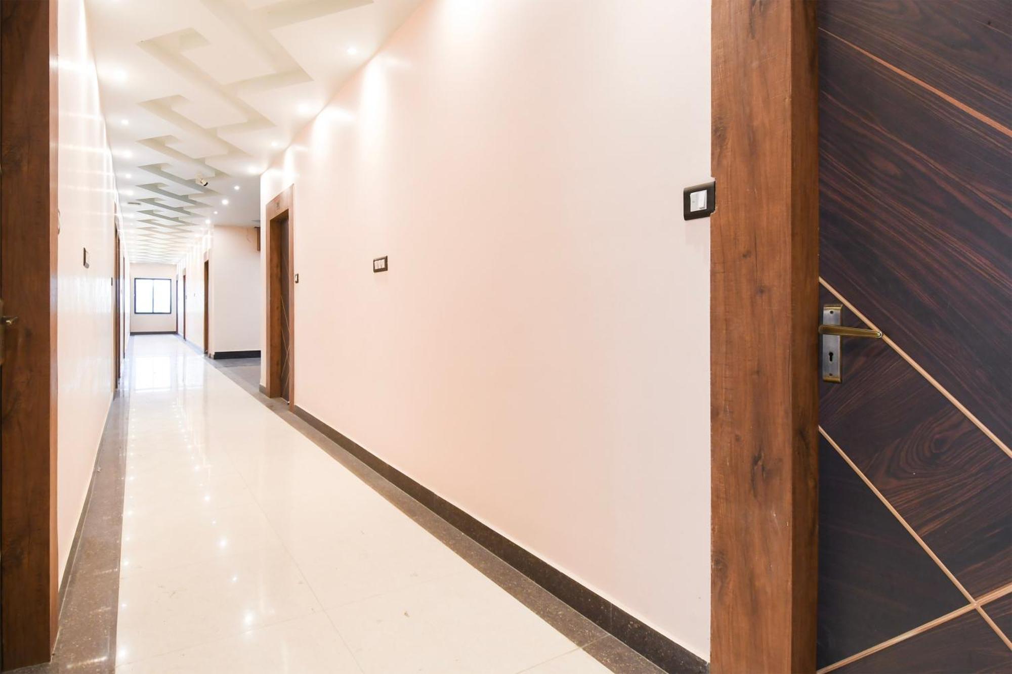 Hotel O Nilmadhab International Tarapith Eksteriør bilde